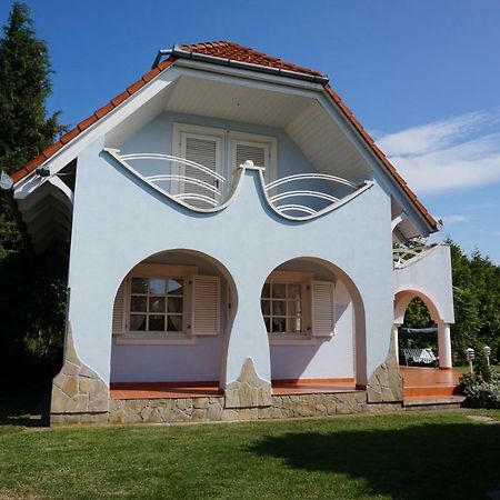 Tieff Apartmanház Balatonmáriafürdő Hullámtelep Balatonkeresztúr Kültér fotó